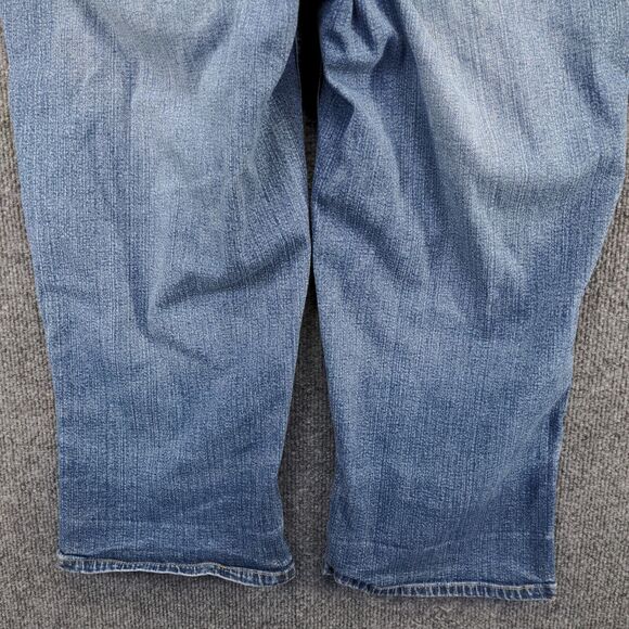 St. John's Bay Petite Women's Stretch Cropped Jeans Blue 14P Stone Wash - Picture 8 of 12